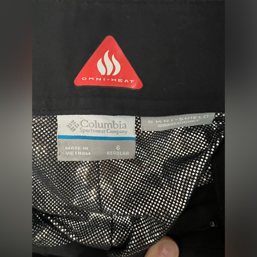 Size 6, jogging pants in black - Picture 3 of 8